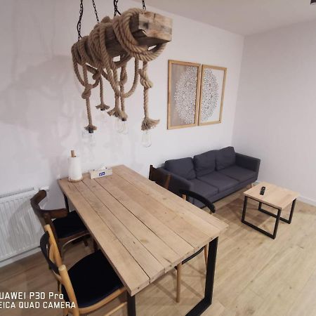 Komfortowe Pokoje W Gdansku W Poblizu Jeziora I Lasu Exterior photo