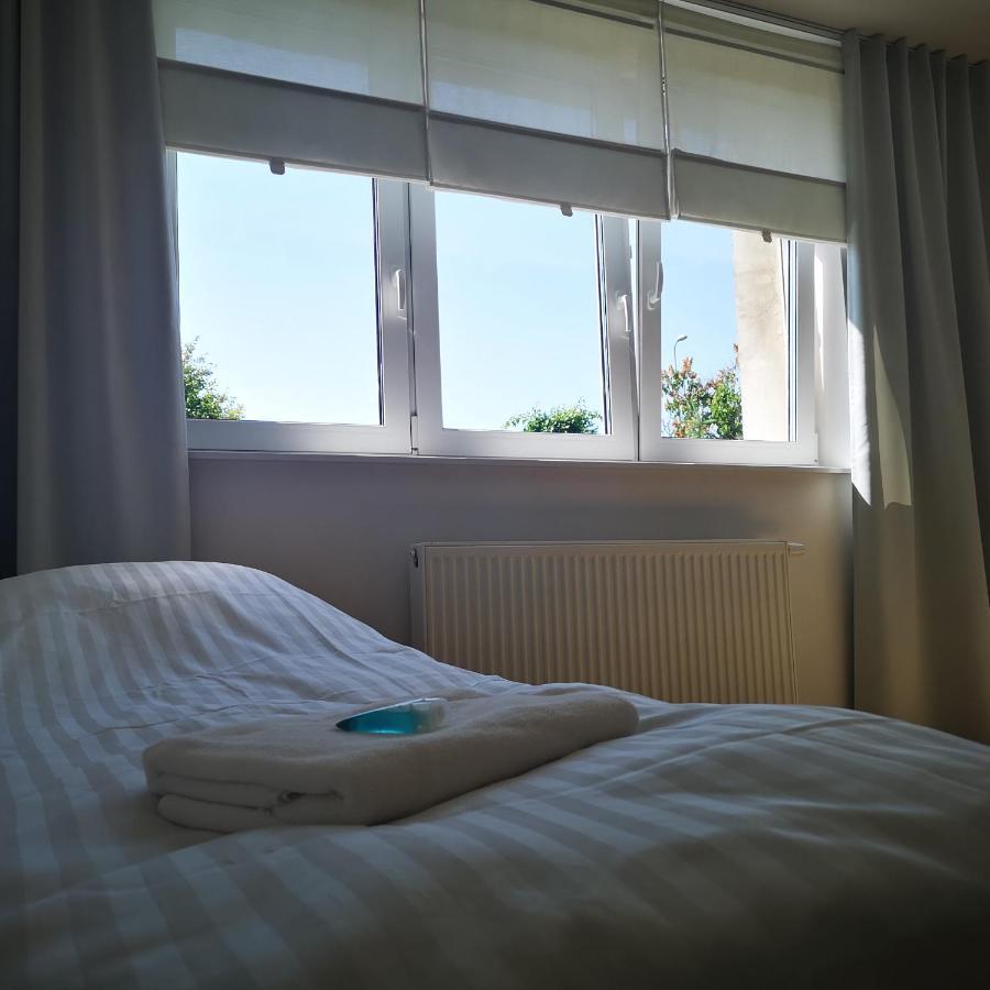 Komfortowe Pokoje W Gdansku W Poblizu Jeziora I Lasu Exterior photo
